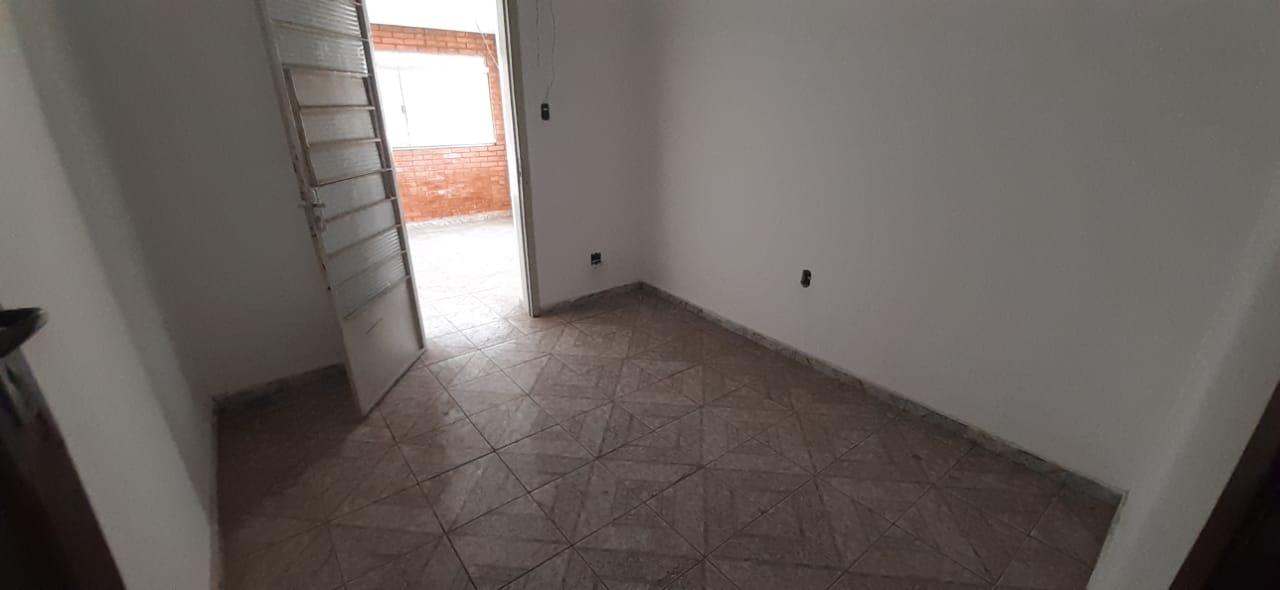 Casa para alugar com 3 quartos, 168m² - Foto 15