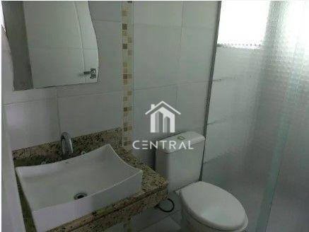 Sobrado à venda com 3 quartos, 102m² - Foto 2