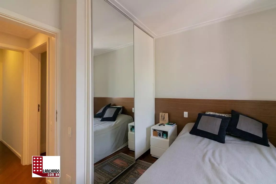 Apartamento à venda com 3 quartos, 180m² - Foto 4