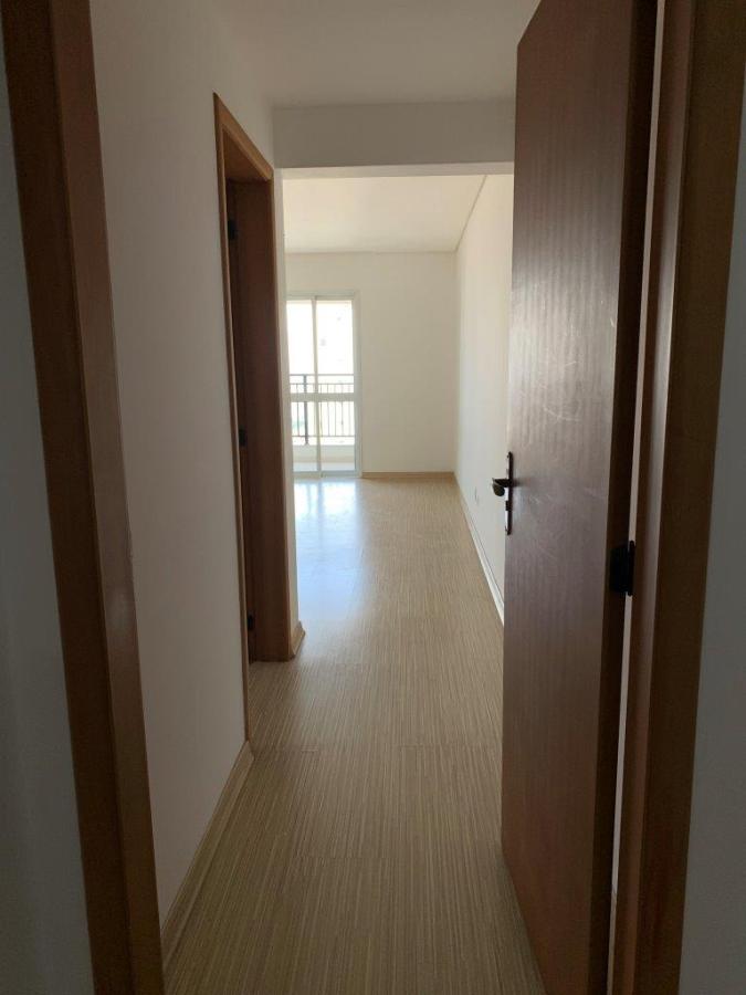 Apartamento à venda com 3 quartos, 102m² - Foto 2