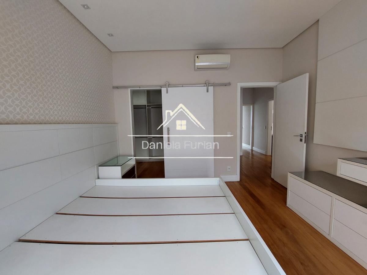 Casa de Condomínio à venda com 3 quartos, 300m² - Foto 31