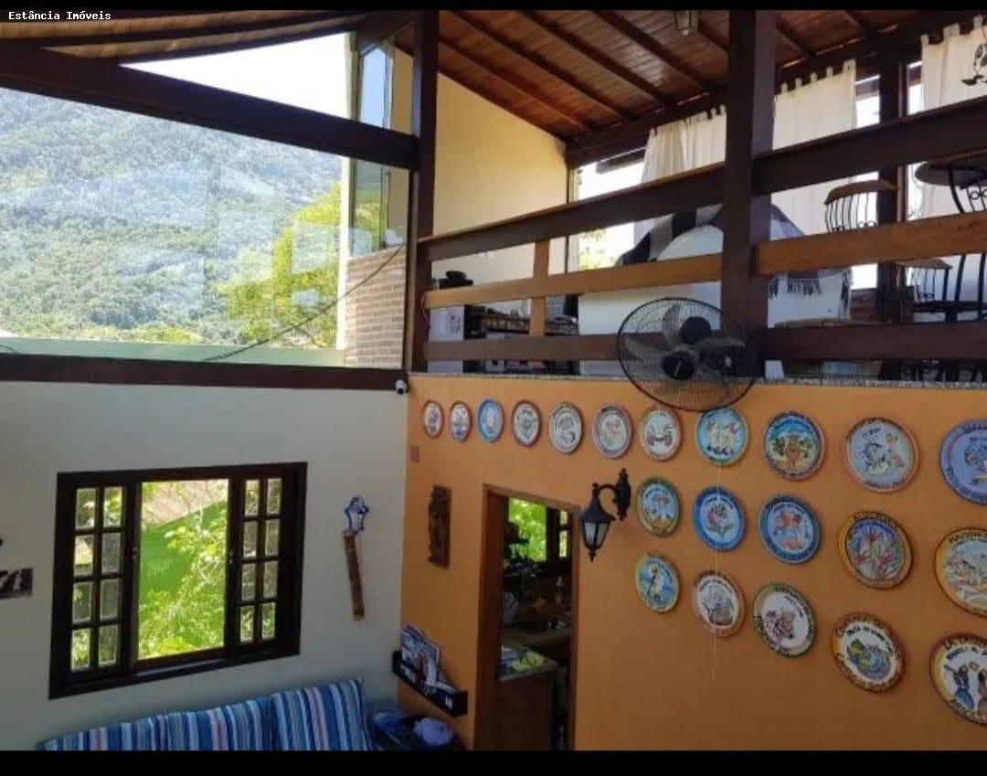 Casa à venda com 4 quartos, 360m² - Foto 1