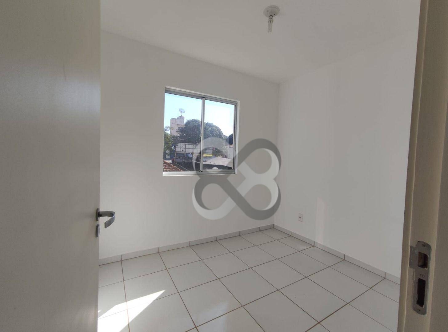 Apartamento à venda com 2 quartos, 60m² - Foto 13