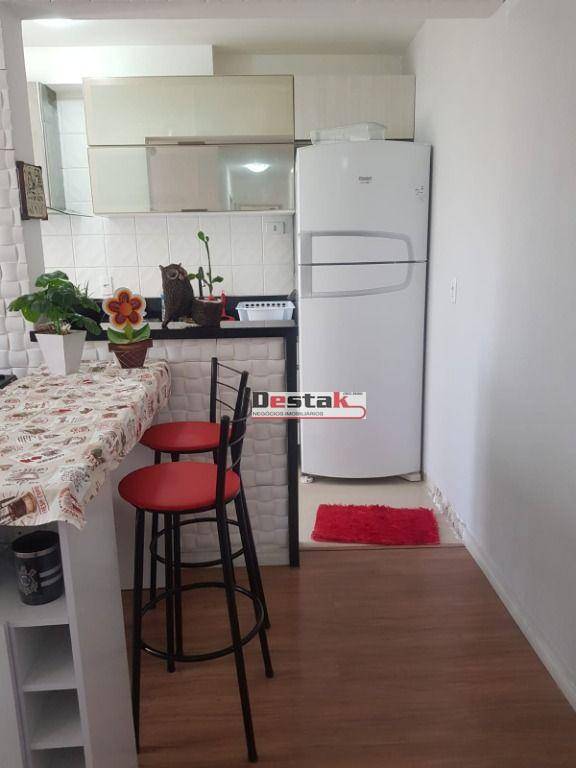 Apartamento à venda com 2 quartos, 50m² - Foto 3