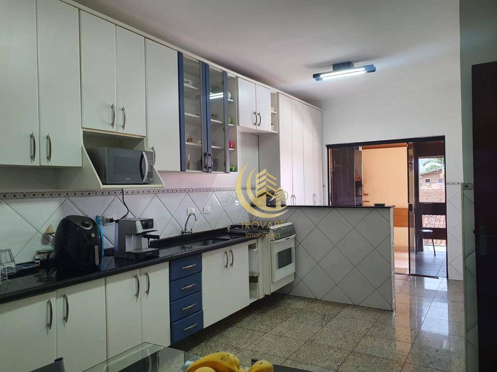 Sobrado à venda com 3 quartos, 237m² - Foto 8