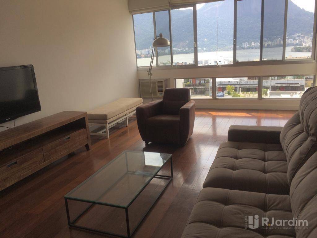 Apartamento para alugar com 3 quartos, 150m² - Foto 1