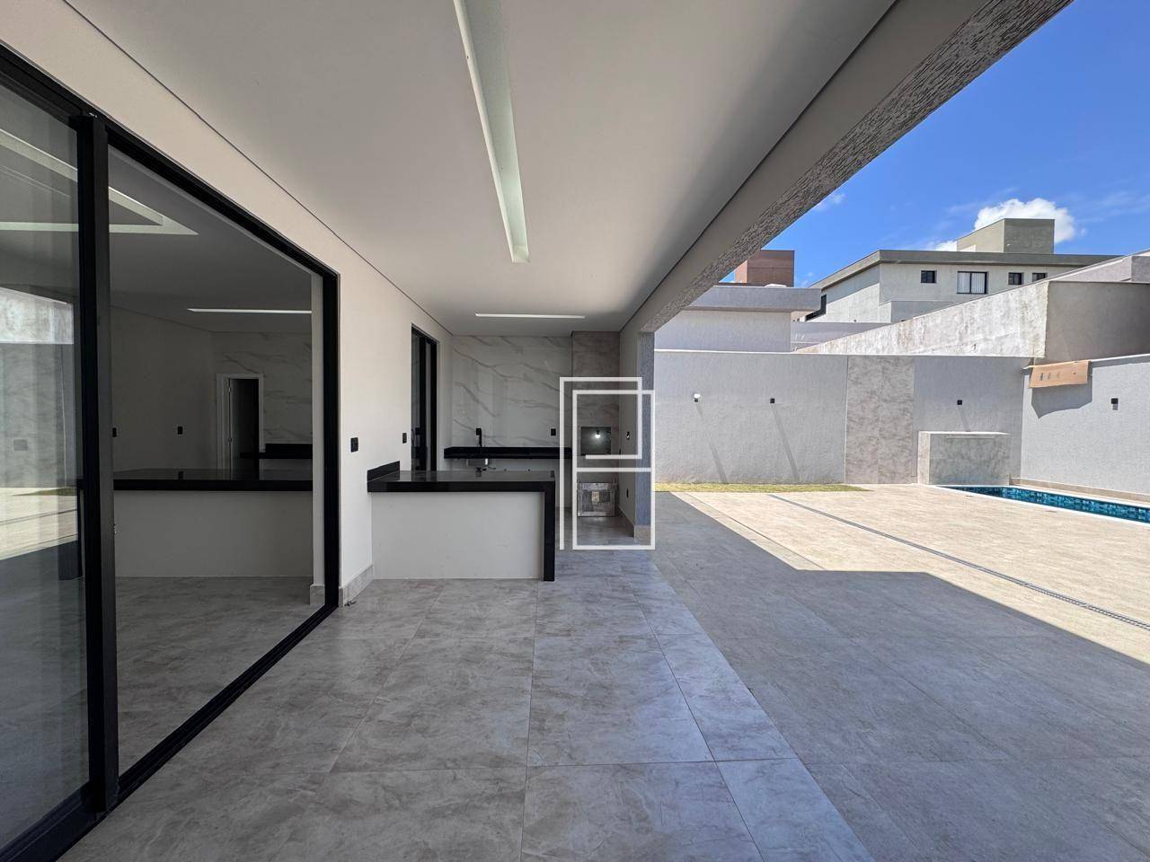 Casa à venda com 4 quartos, 252m² - Foto 19