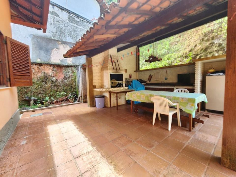 Casa à venda com 4 quartos, 192m² - Foto 25