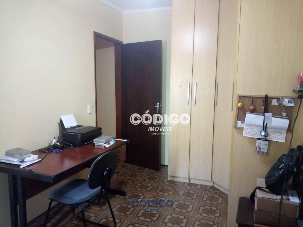 Sobrado à venda com 3 quartos, 220m² - Foto 25