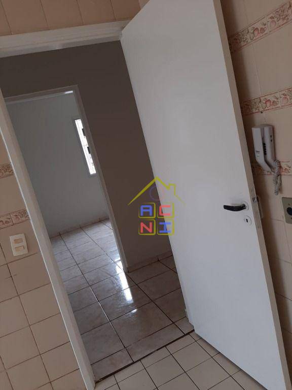 Apartamento à venda com 2 quartos, 60m² - Foto 4