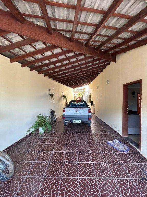 Casa à venda com 2 quartos, 133m² - Foto 2