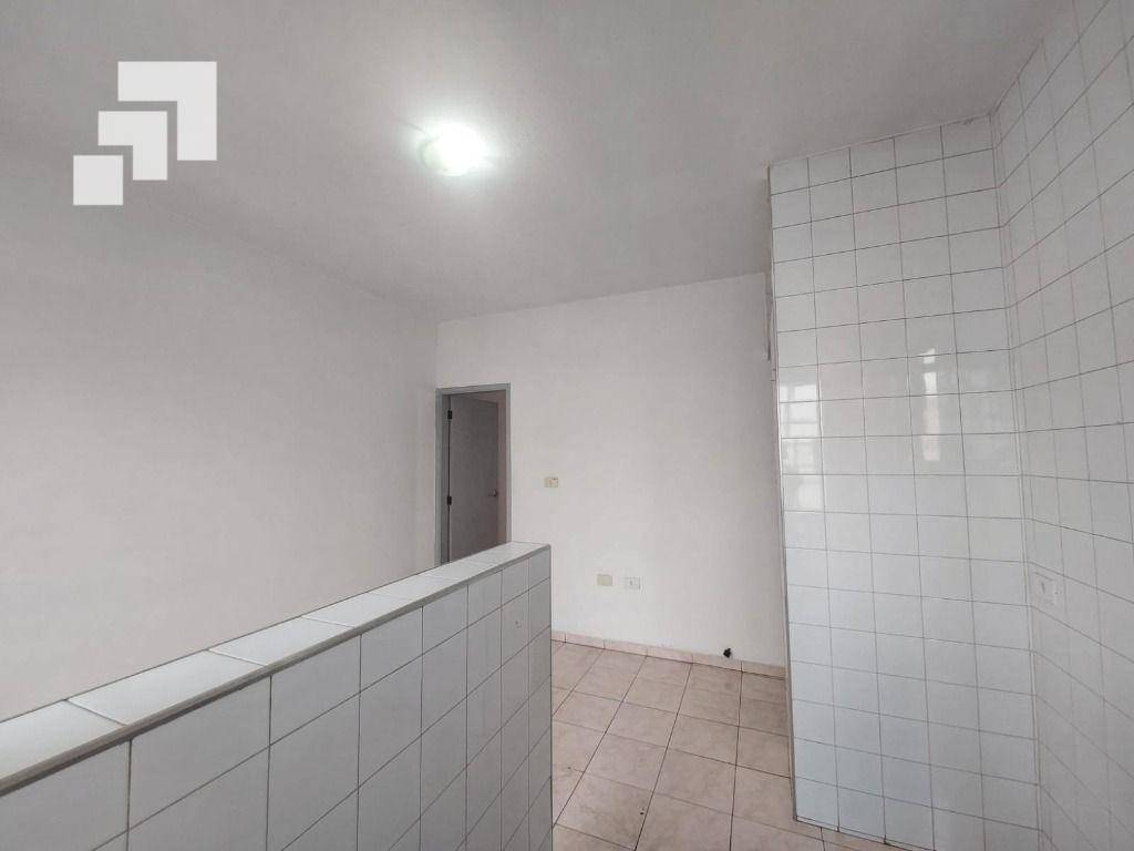 Casa para alugar com 1 quarto, 40m² - Foto 5