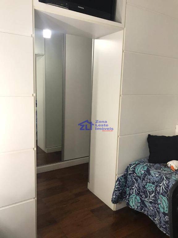 Apartamento à venda com 3 quartos, 137m² - Foto 12