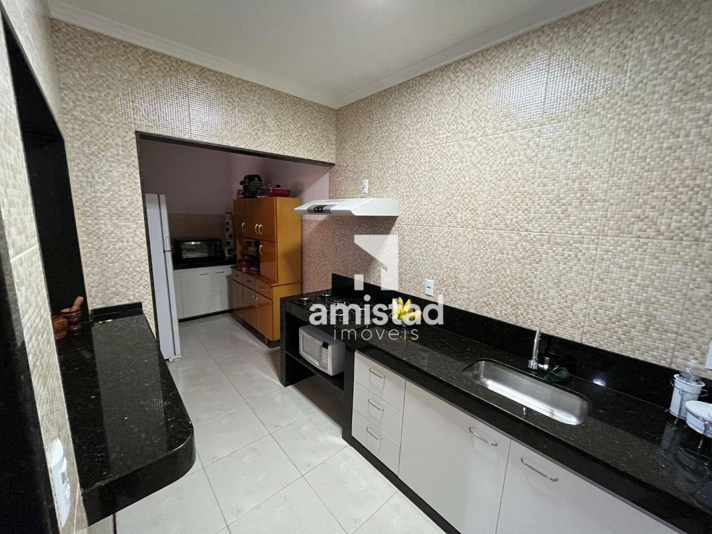 Casa à venda com 3 quartos, 160m² - Foto 10