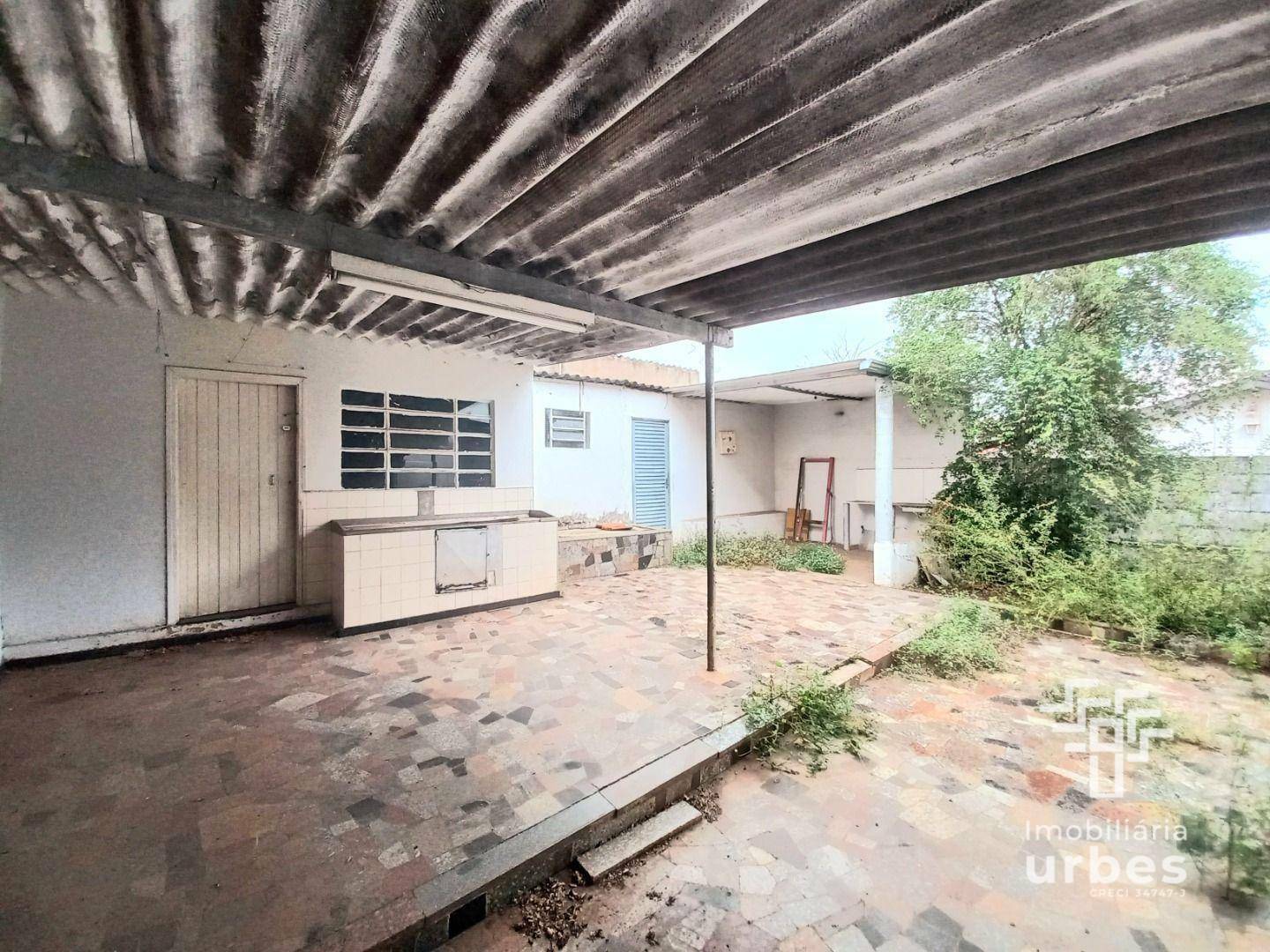 Casa à venda e aluguel com 3 quartos, 221m² - Foto 19