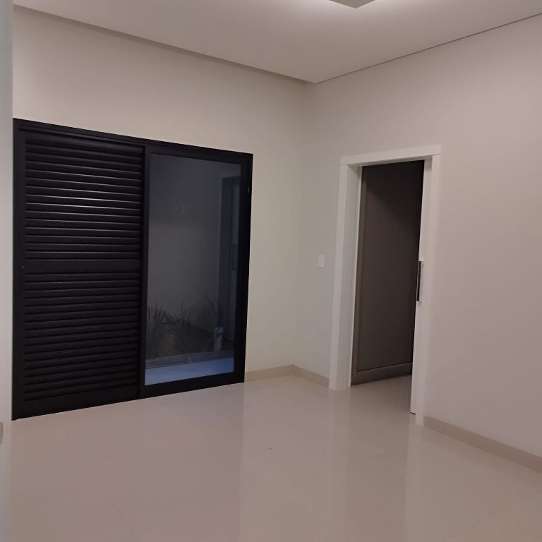 Casa de Condomínio à venda com 3 quartos, 212m² - Foto 18