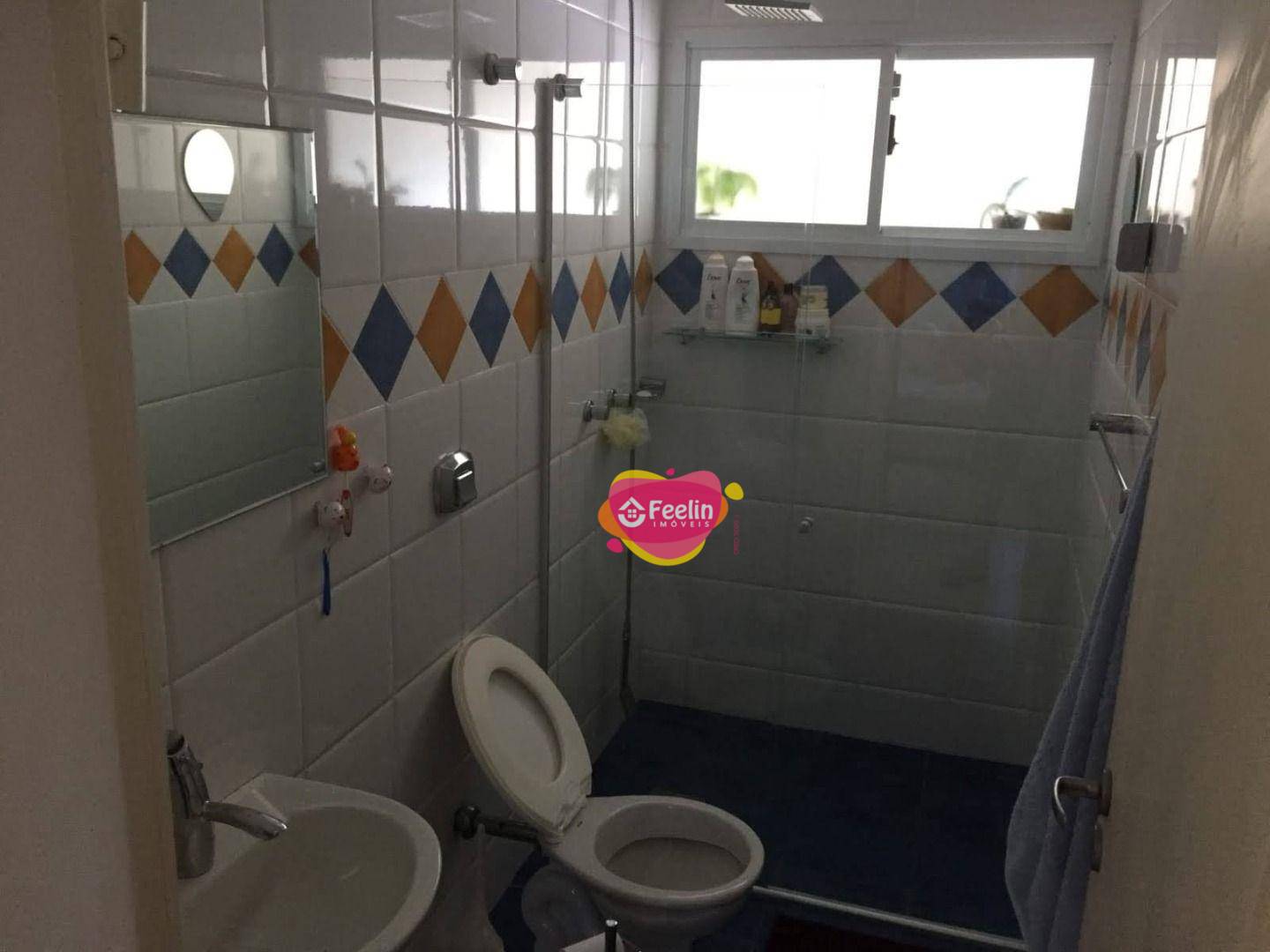 Casa para alugar com 4 quartos, 280m² - Foto 18