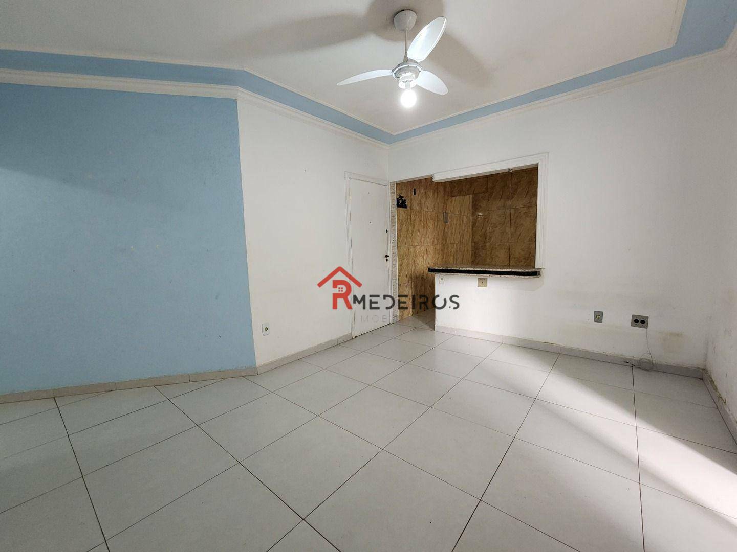 Apartamento à venda com 1 quarto, 50m² - Foto 2