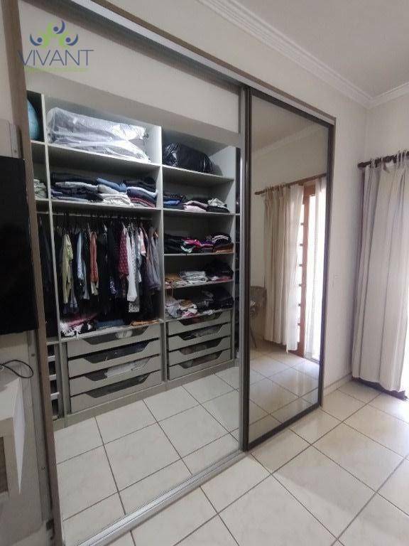 Sobrado à venda com 3 quartos, 251m² - Foto 35