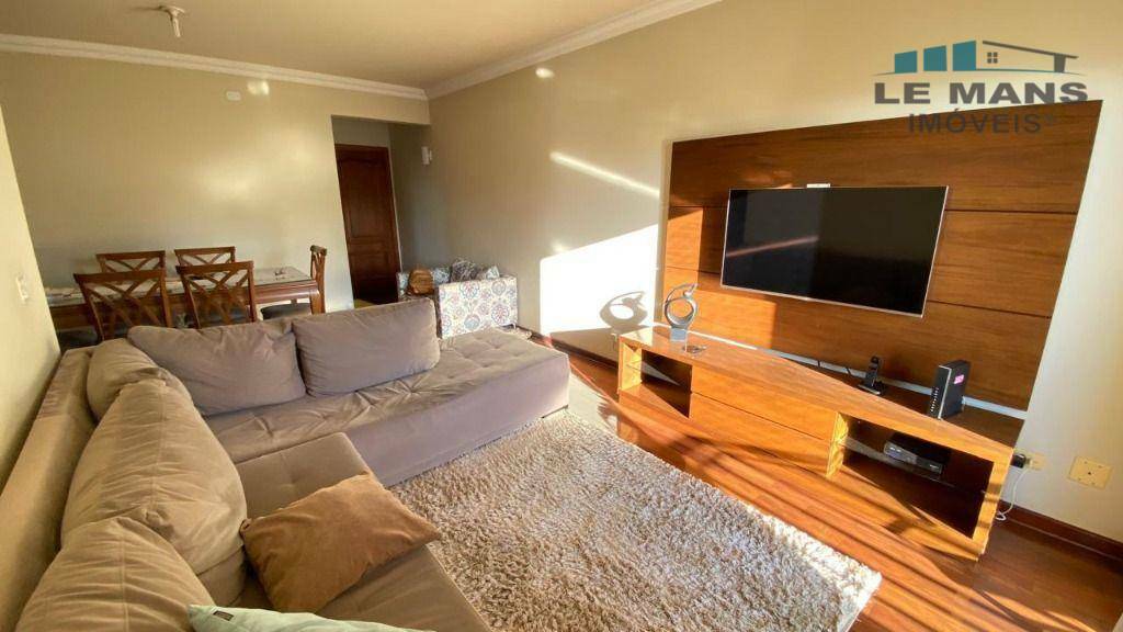 Apartamento à venda com 3 quartos, 123m² - Foto 3