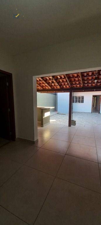 Casa à venda com 3 quartos, 131m² - Foto 12