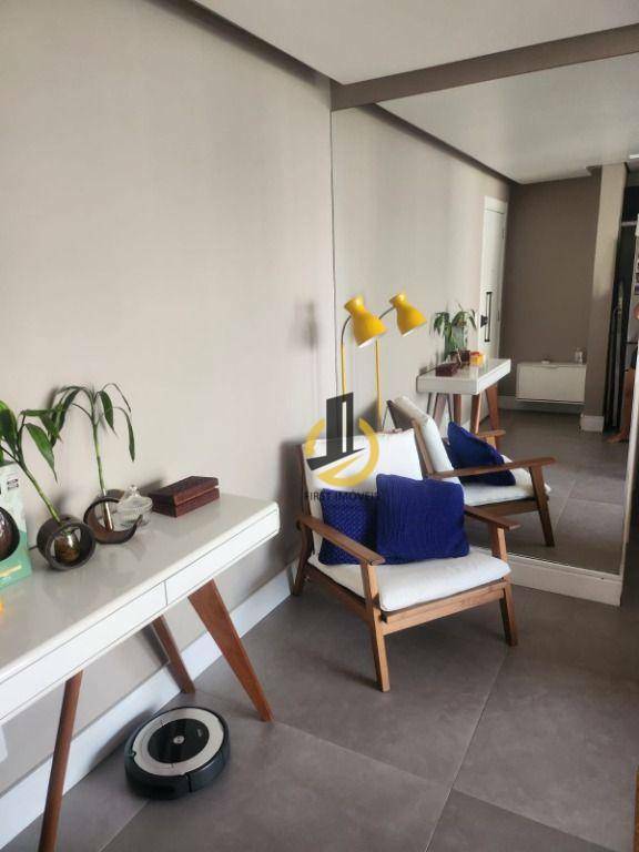 Apartamento à venda com 2 quartos, 68m² - Foto 9