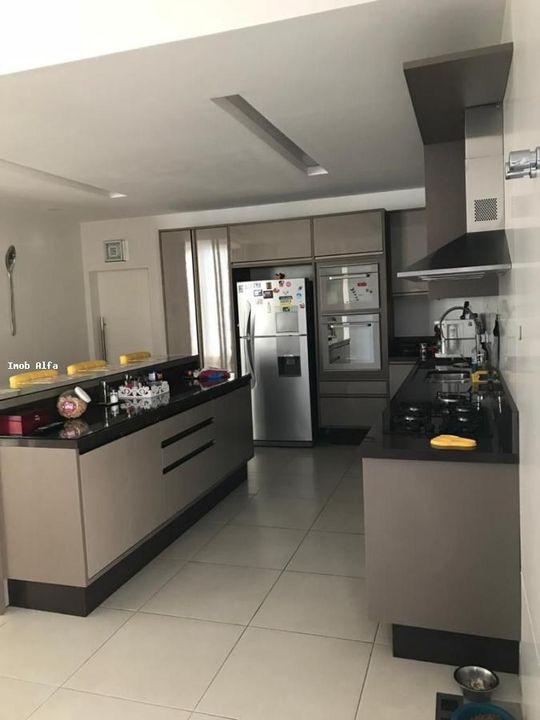 Casa de Condomínio à venda com 5 quartos, 650m² - Foto 1