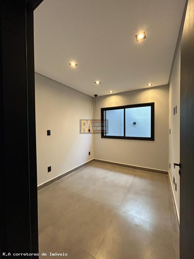 Casa à venda com 3 quartos, 180m² - Foto 8