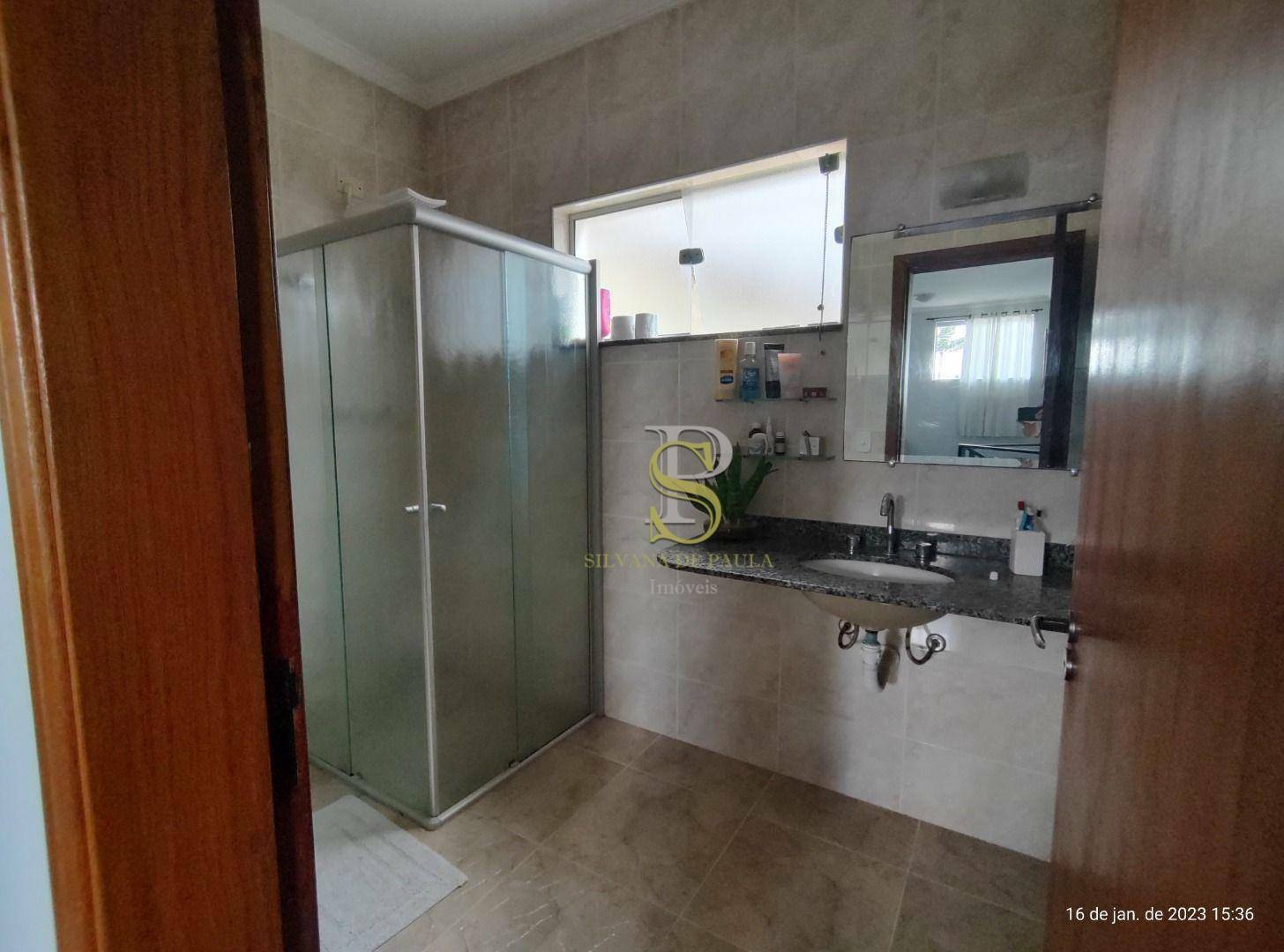 Casa para alugar com 3 quartos, 260m² - Foto 25
