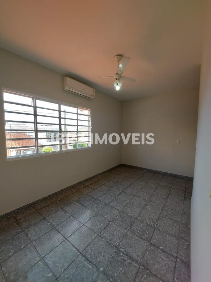 Casa para alugar com 4 quartos, 155m² - Foto 8