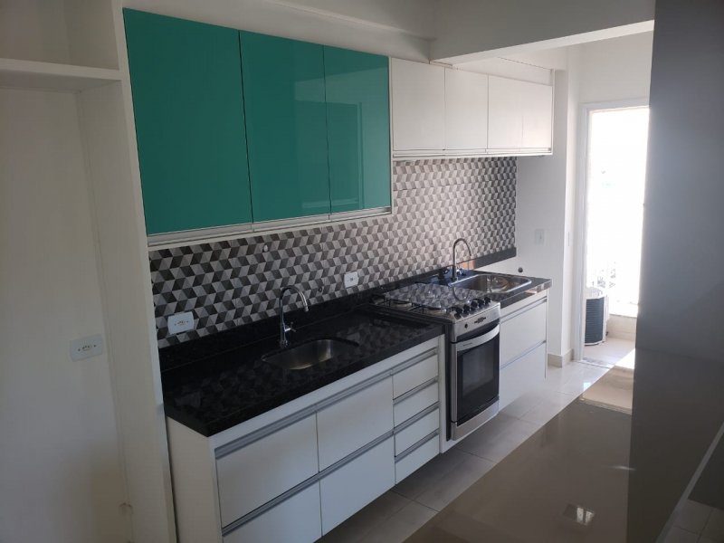 Apartamento para alugar com 2 quartos, 69m² - Foto 9