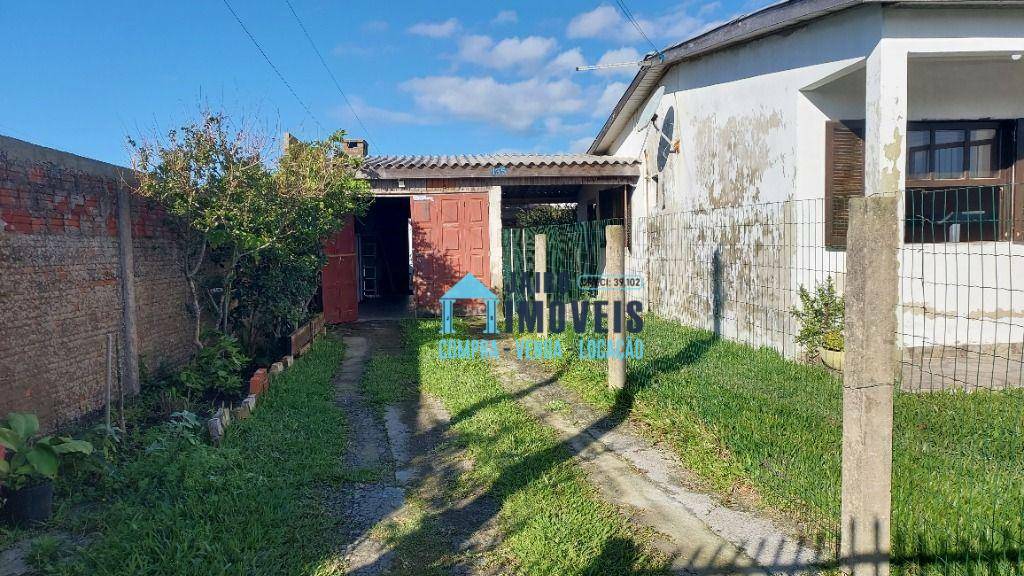 Casa à venda com 3 quartos, 227m² - Foto 2