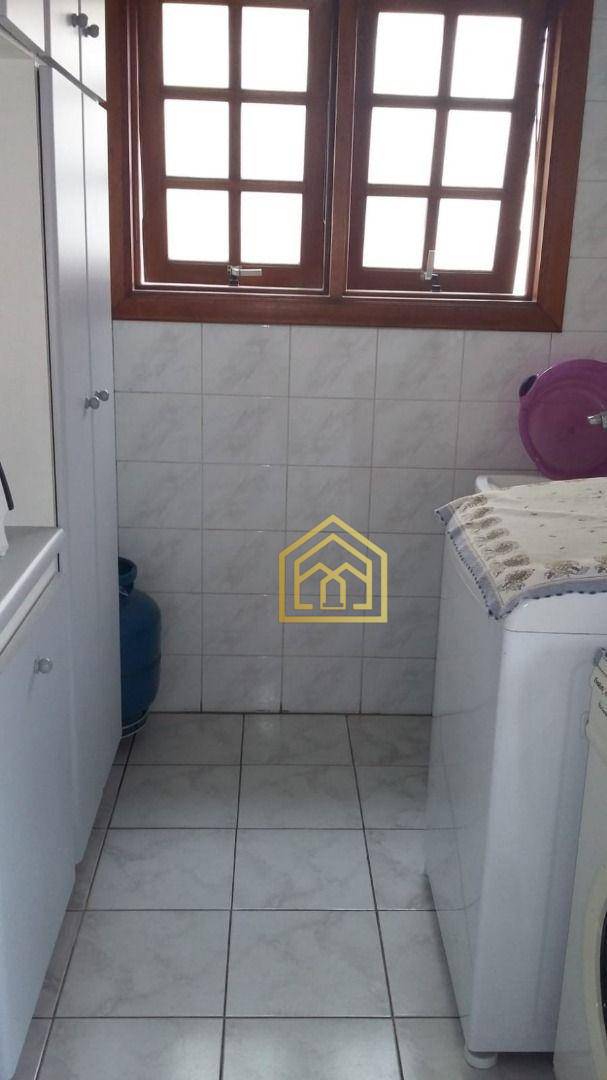 Sobrado à venda com 3 quartos, 220m² - Foto 24