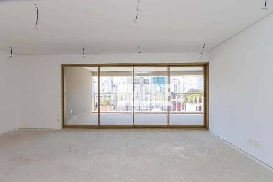 Apartamento à venda com 3 quartos, 149m² - Foto 2