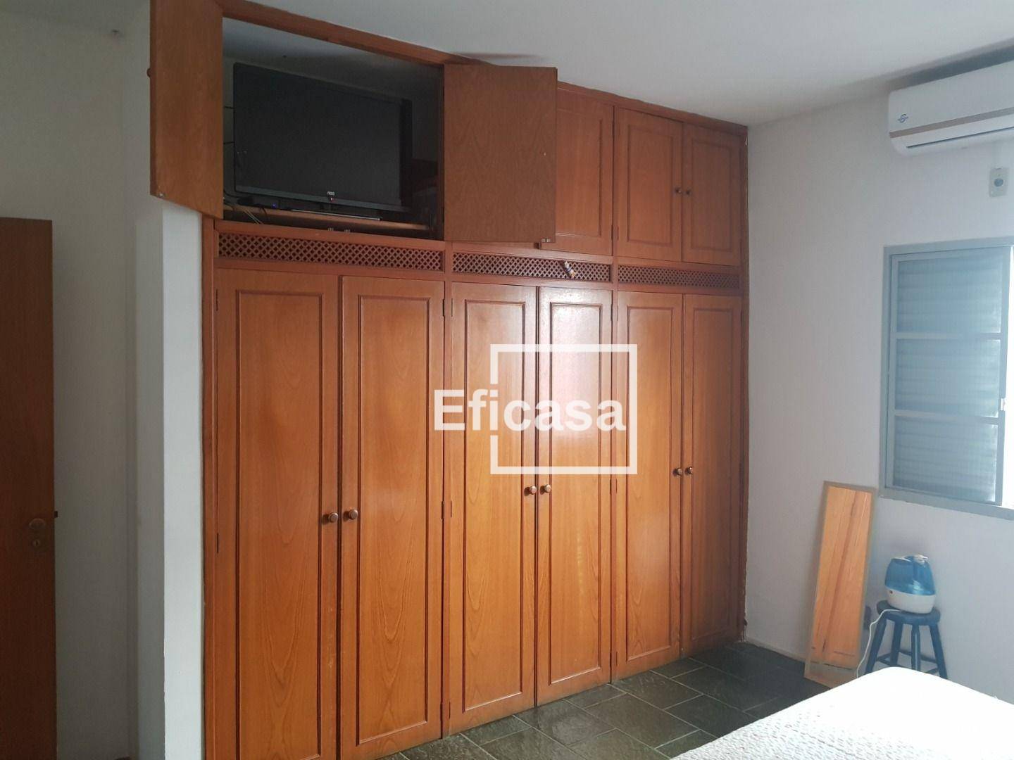 Casa à venda com 4 quartos, 350m² - Foto 5