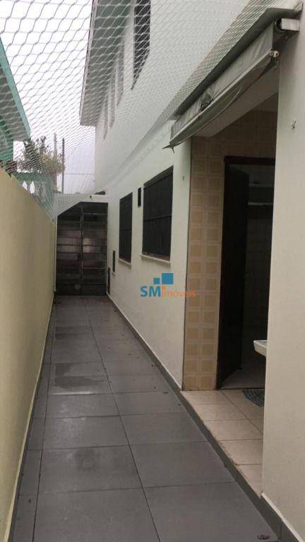 Sobrado à venda com 4 quartos, 207m² - Foto 1