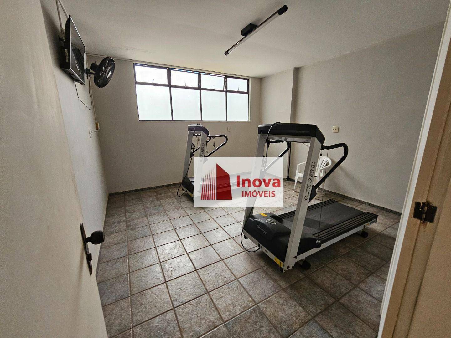 Apartamento à venda com 3 quartos, 180m² - Foto 52