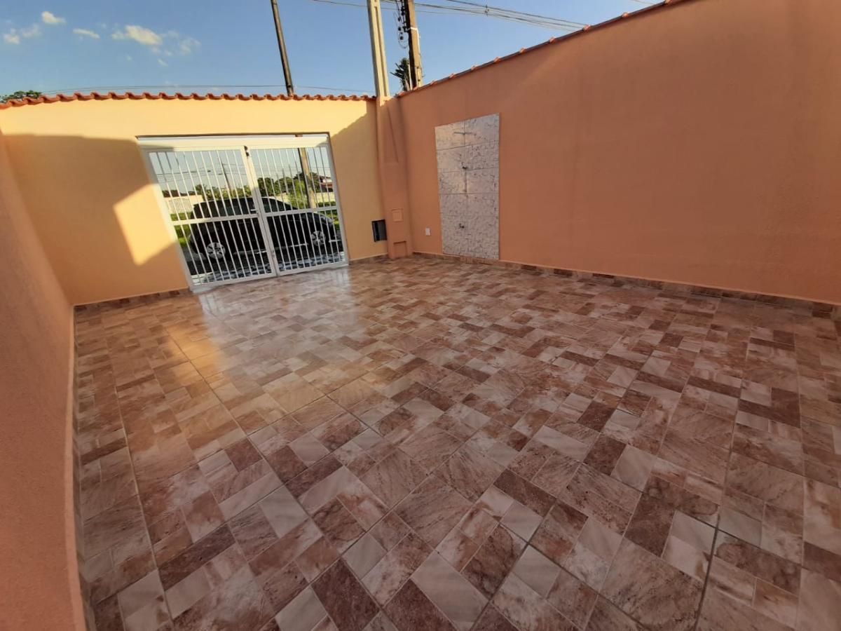 Casa à venda com 3 quartos, 170m² - Foto 2