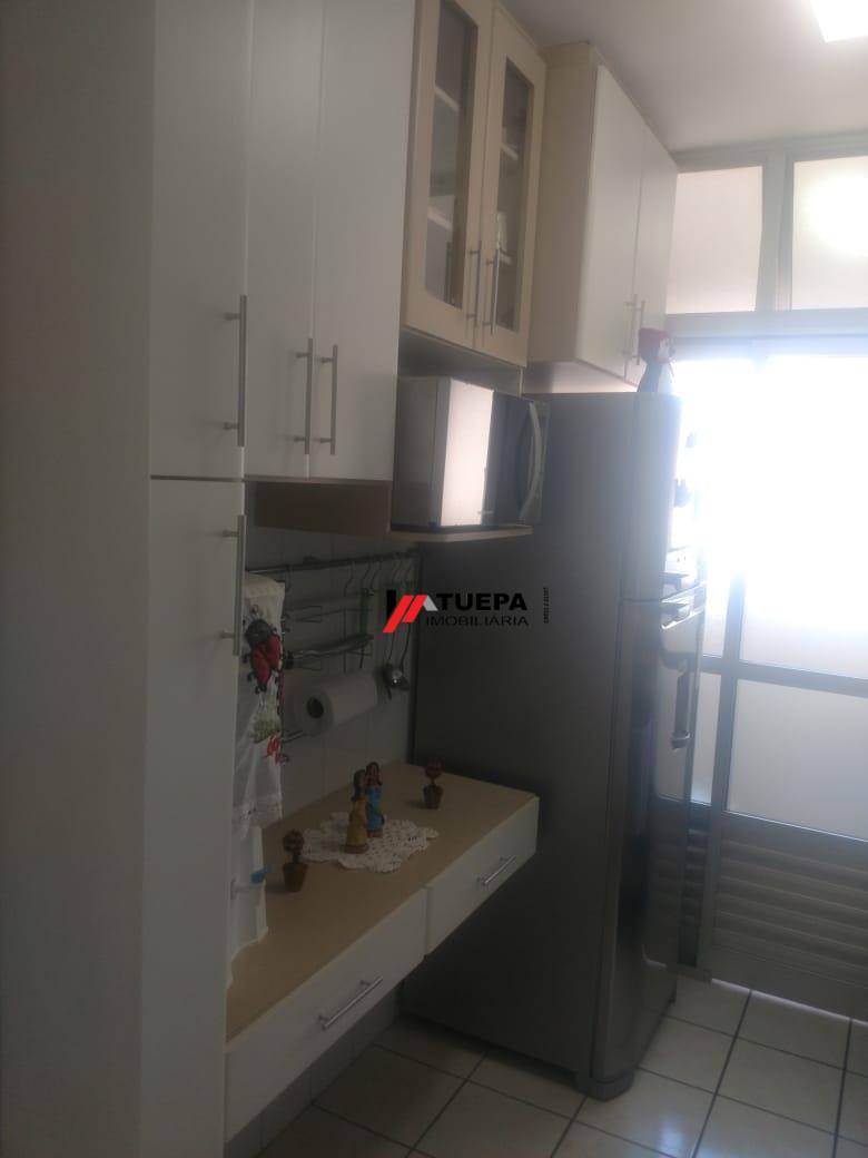 Apartamento à venda com 2 quartos, 64m² - Foto 17