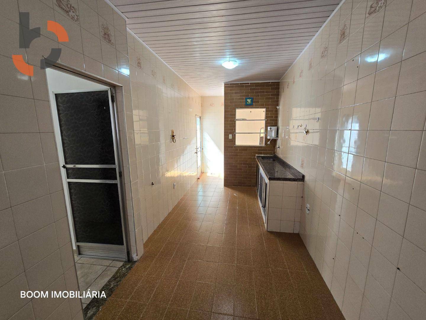 Casa à venda com 2 quartos, 70m² - Foto 18