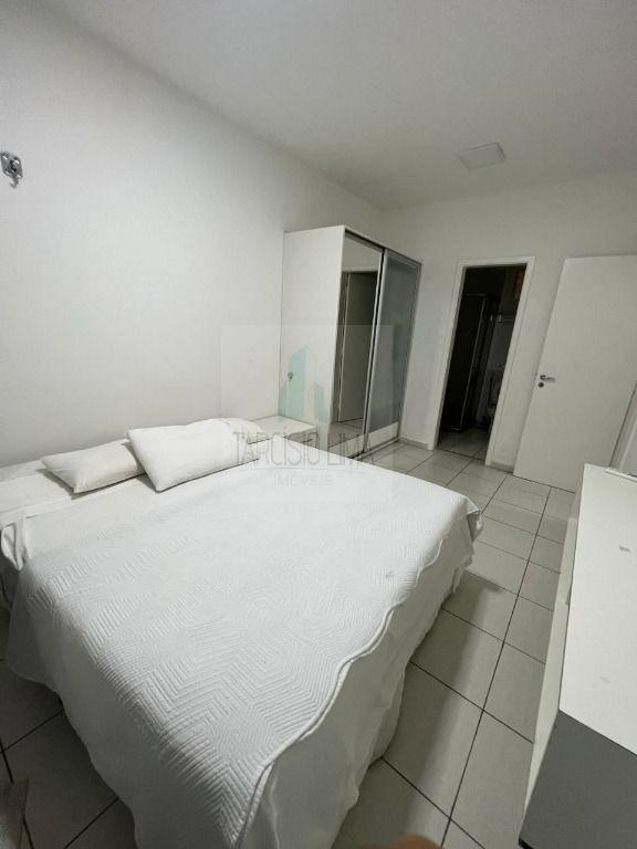 Apartamento à venda com 2 quartos, 72m² - Foto 11