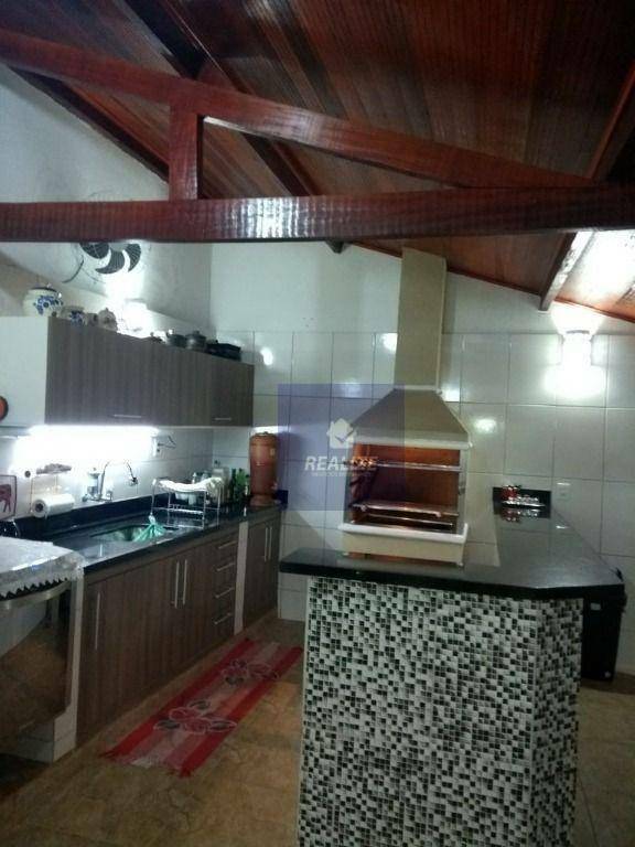 Sobrado à venda com 3 quartos, 300m² - Foto 22