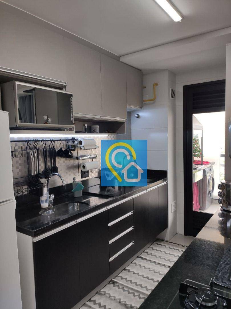 Apartamento à venda com 2 quartos, 67m² - Foto 4