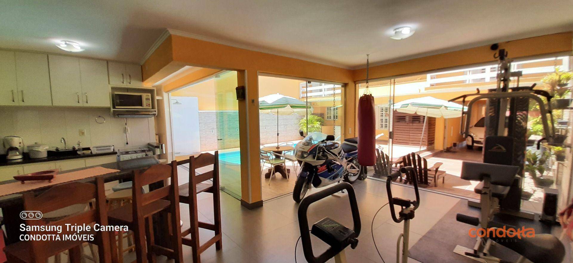 Casa para alugar com 4 quartos, 285m² - Foto 79