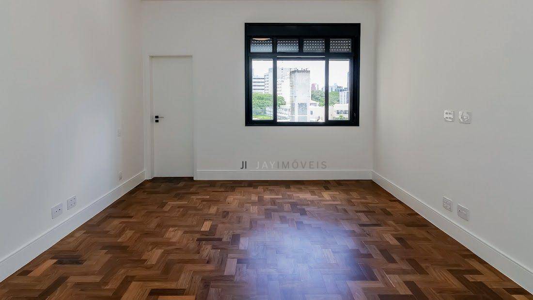 Apartamento à venda com 3 quartos, 212m² - Foto 24