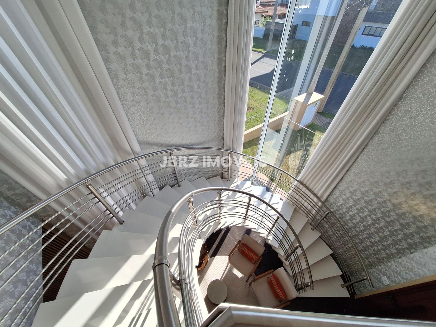 Casa à venda com 4 quartos, 305m² - Foto 16