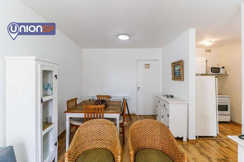 Apartamento à venda com 1 quarto, 45m² - Foto 11