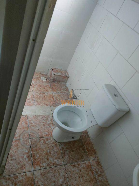 Sobrado à venda com 8 quartos, 250m² - Foto 29