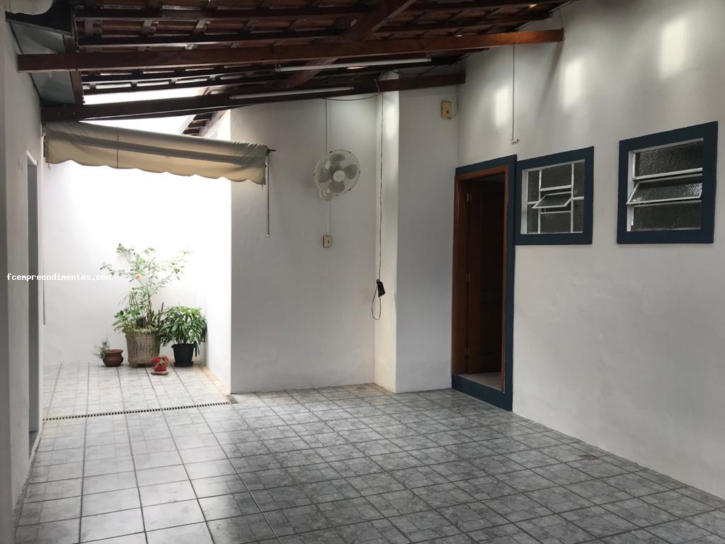 Casa à venda com 3 quartos, 180m² - Foto 4