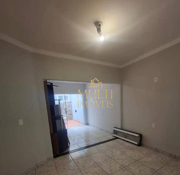 Casa à venda com 4 quartos, 179m² - Foto 10